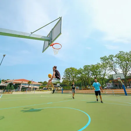 Happy Camp Mobile Homes In Valamar Lanterna * ポレッチ