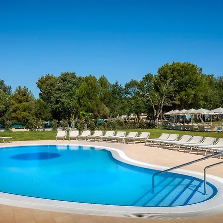 Happy Camp Mobile Homes In Valamar Lanterna