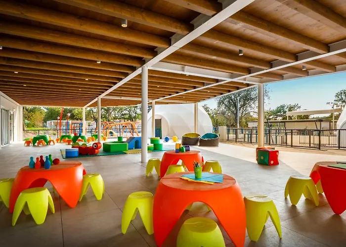 Camping Happy Camp Mobile Homes In Valamar Lanterna