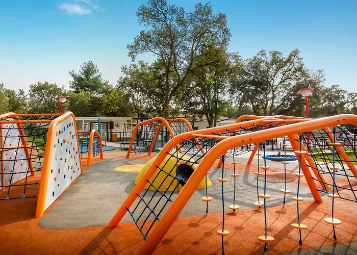 Happy Camp Mobile Homes In Valamar Lanterna