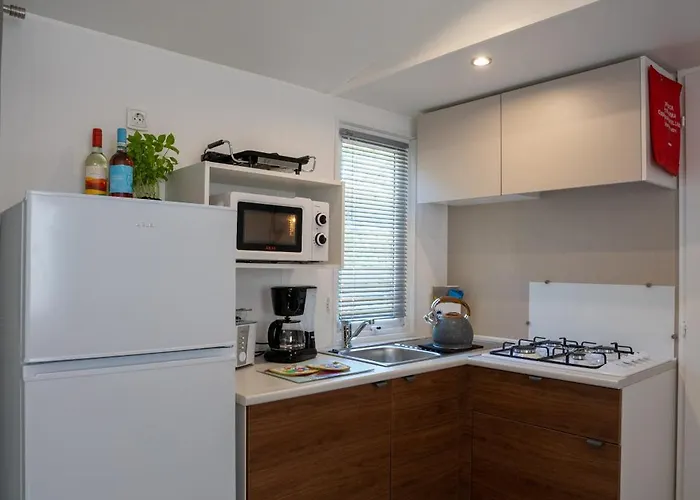 Happy Camp Mobile Homes In Valamar Lanterna * Poreč