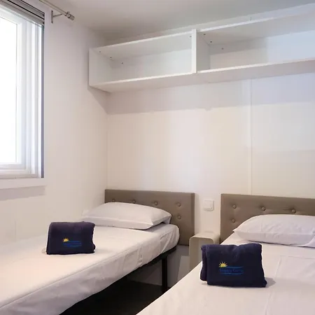 Campsite Happy Camp Mobile Homes In Valamar Lanterna *