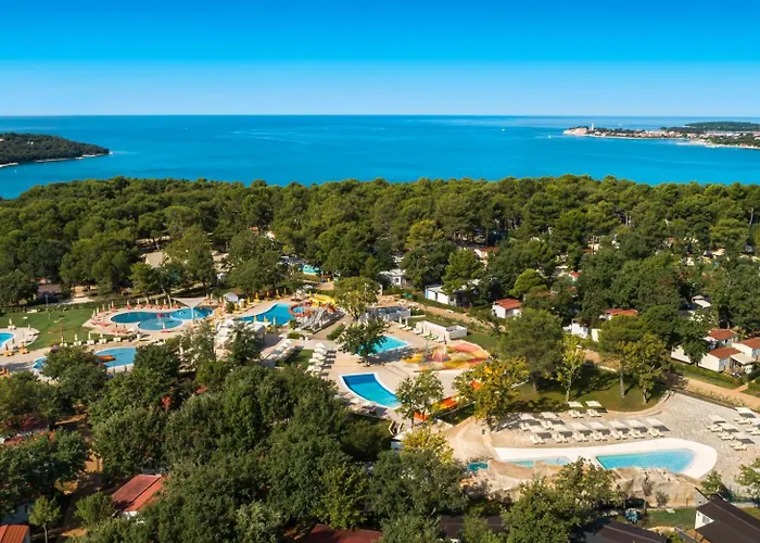 Happy Camp Mobile Homes In Valamar Lanterna Campingplatz