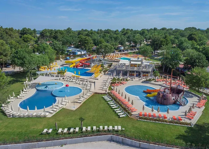 Happy Camp Mobile Homes In Valamar Lanterna * Пореч