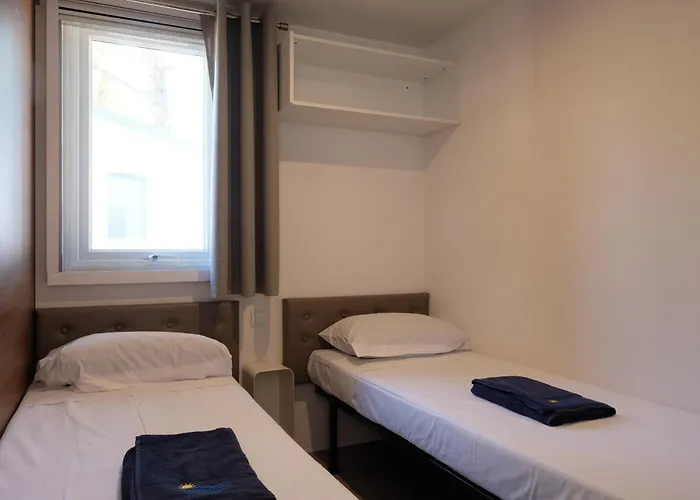 Happy Camp Mobile Homes In Valamar Lanterna